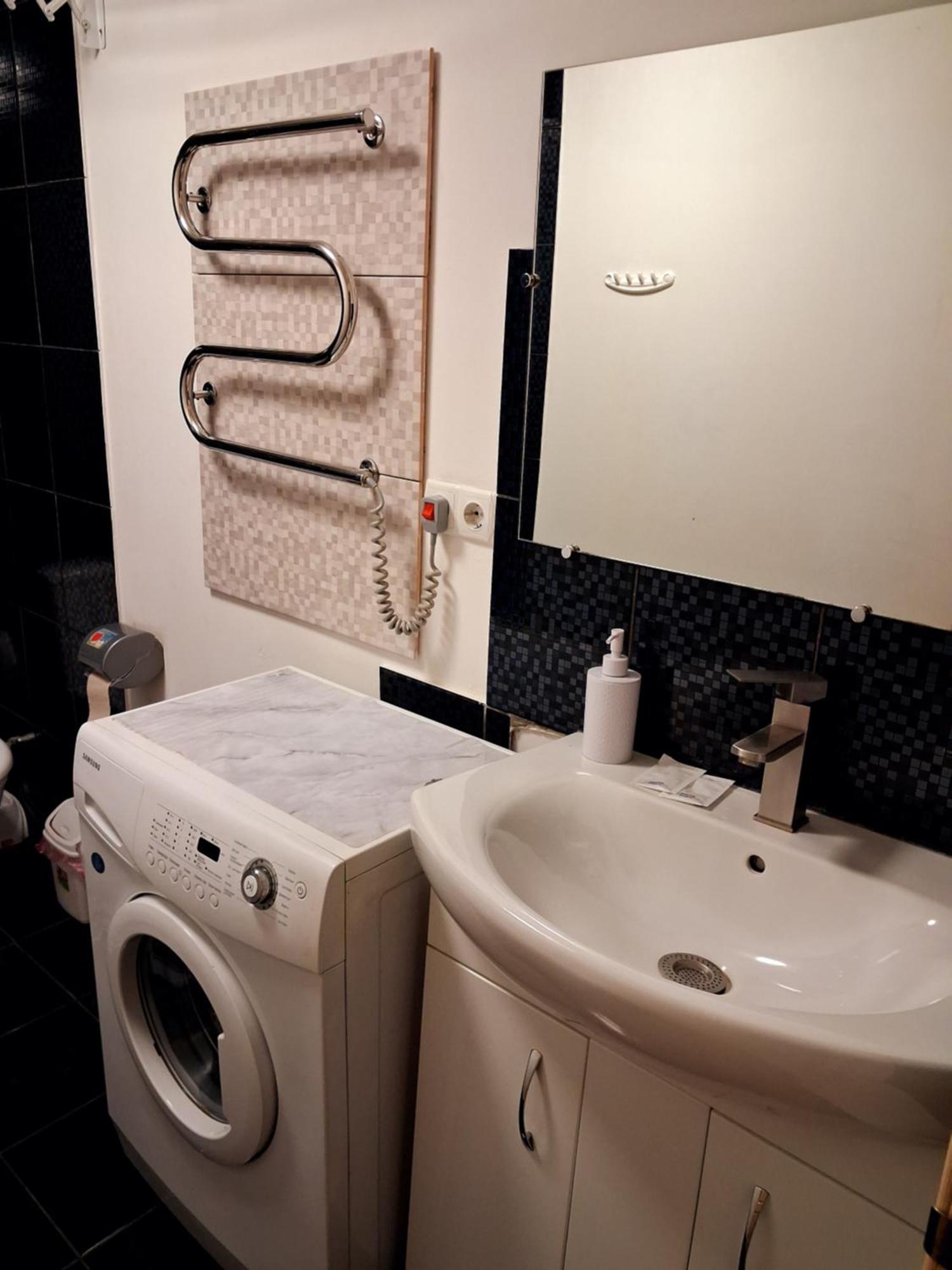 Studio Apartments In Center New 5 Floor Без Ліфту Ivano-Frankivsk Exterior photo